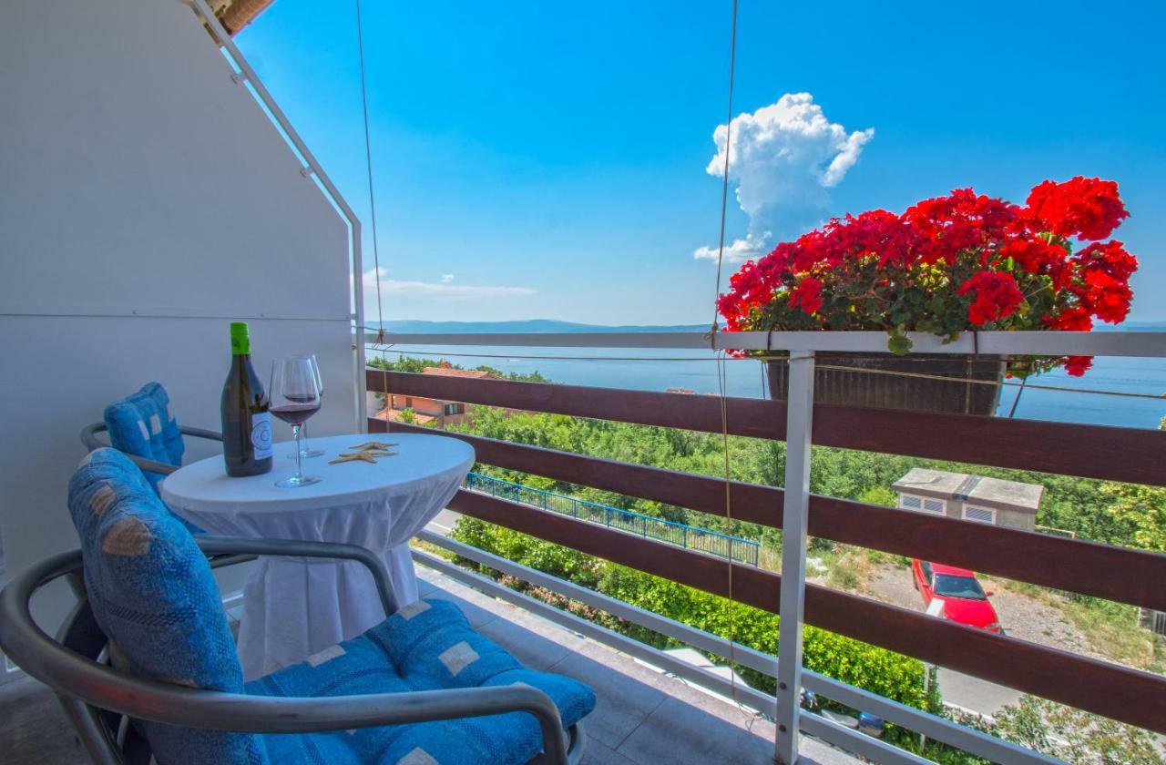 Guest House Djurdjica Dramalj Ngoại thất bức ảnh